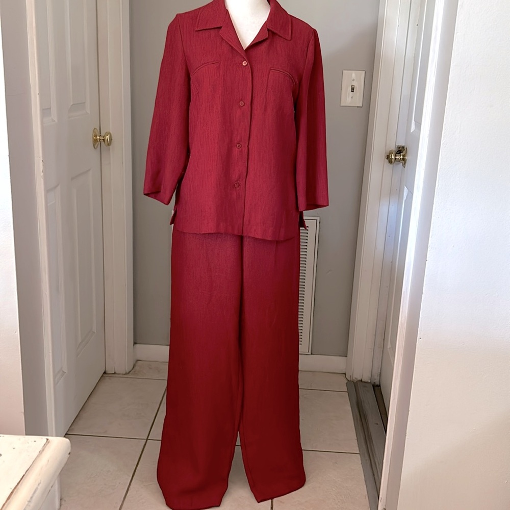 Chapter One Sportswear Inc. jacket and pants set in dark red, size 8